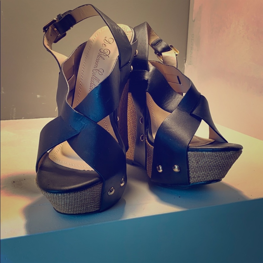 Sexy black wedges. Like New